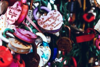 blogtober day 22 – before it&nbsp;breaks.